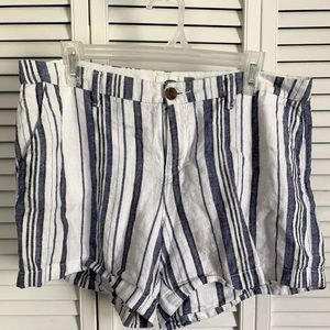 Old Navy striped cloth shorts Size 10